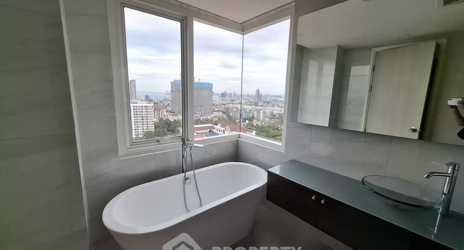 For rent 2 bedrooms condo in Bang Lamung, Chonburi