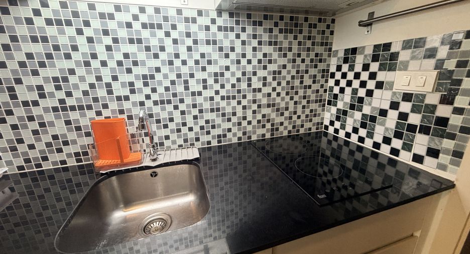 For rent studio condo in Watthana, Bangkok