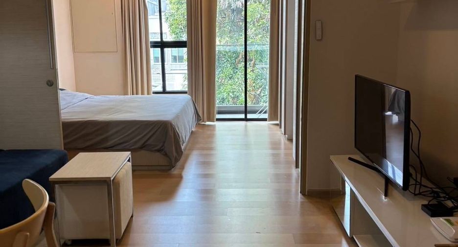 For rent 1 bed condo in Khlong Toei, Bangkok