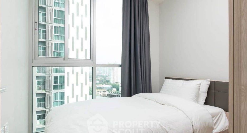 For rent 2 bedrooms condo in Huai Khwang, Bangkok