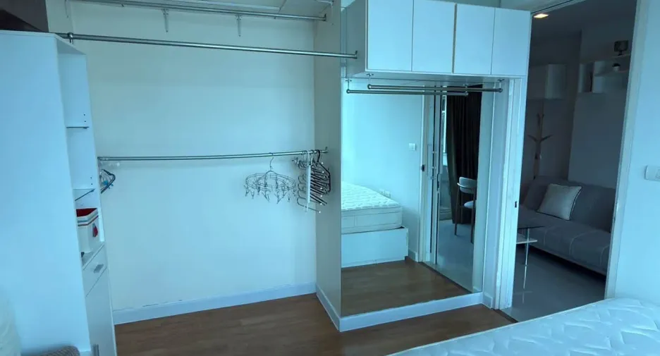 À louer 1 chambre condo à Bang Rak, Bangkok