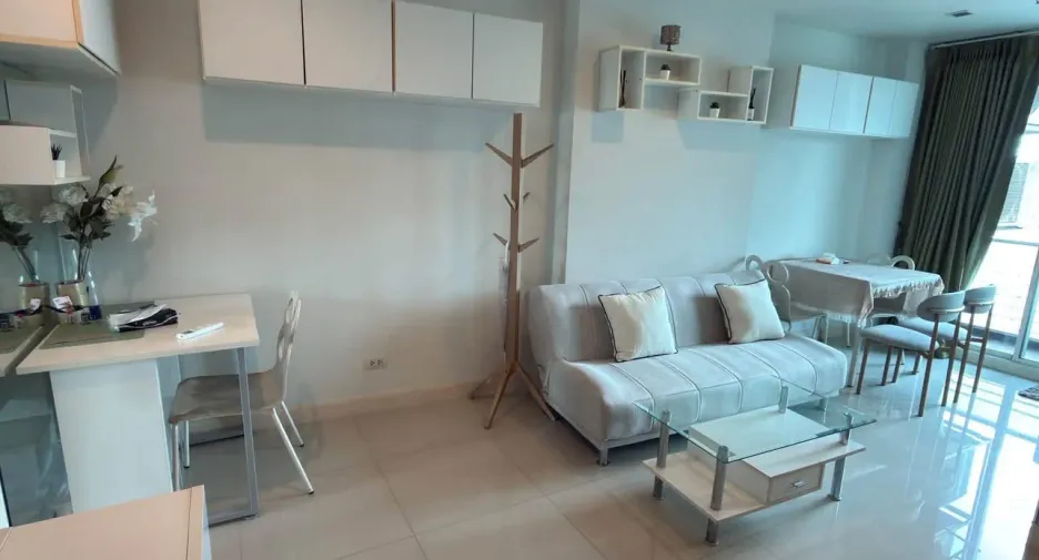 À louer 1 chambre condo à Bang Rak, Bangkok