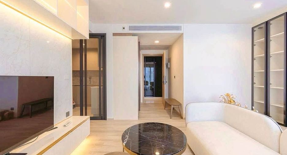 À louer 2 chambres condo à Huai Khwang, Bangkok