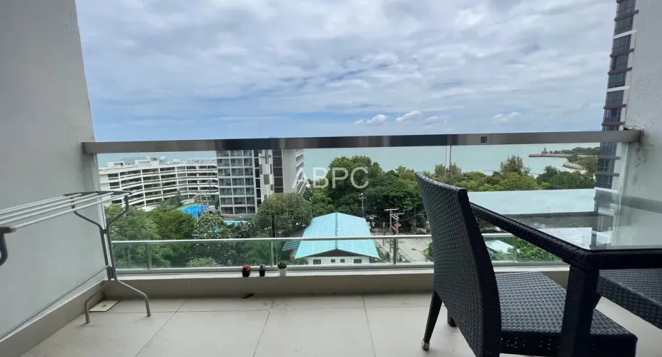 For rent and for sale 1 bed condo in Bang Lamung, Chonburi