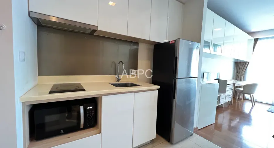 For rent and for sale 1 bed condo in Bang Lamung, Chonburi
