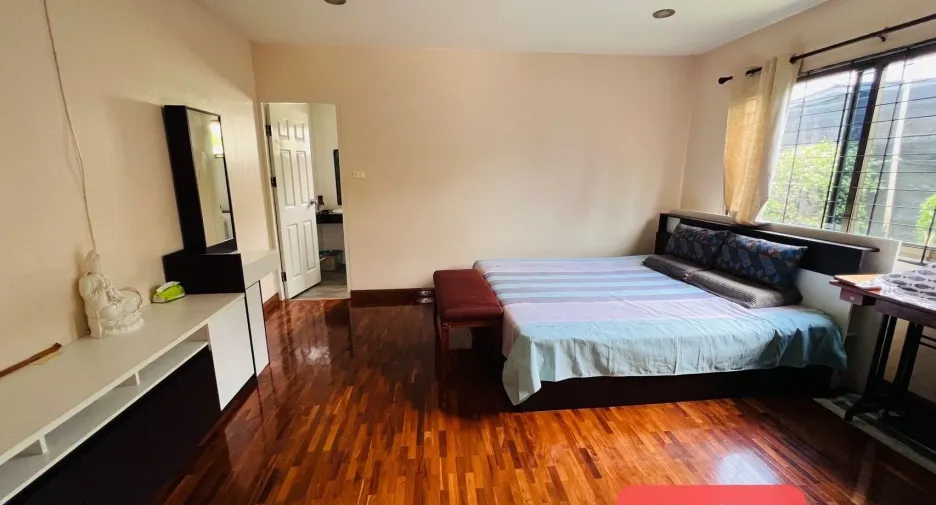 Casa en alquiler de 3 habitaciones en Mueang Chiang Mai, Chiang Mai