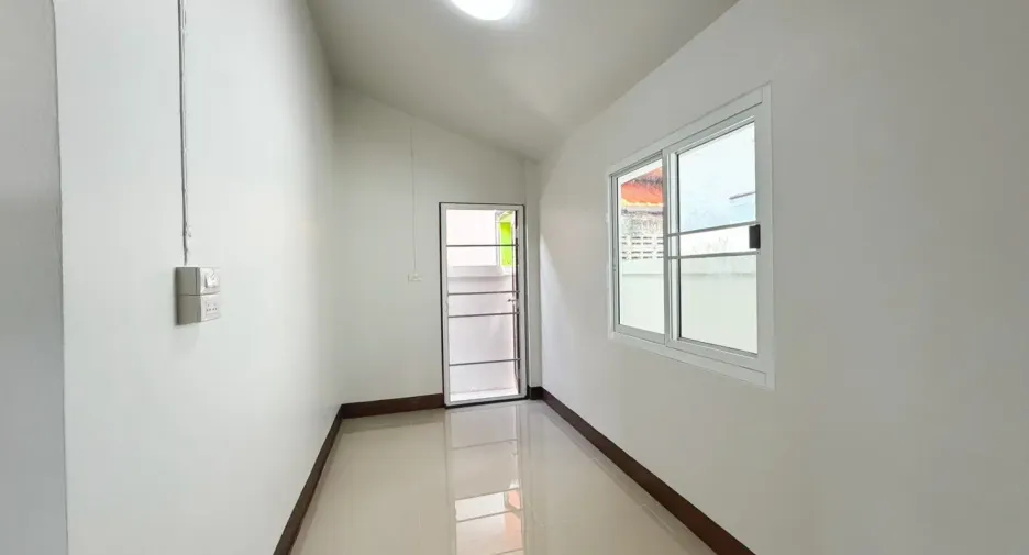 Casa en venta de 3 habitaciones en San Kamphaeng, Chiang Mai