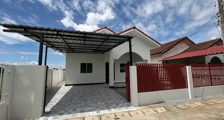 Casa en venta de 3 habitaciones en San Kamphaeng, Chiang Mai