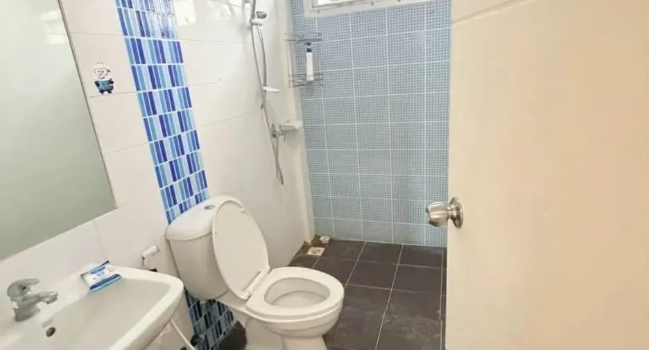 Casa adosada en venta de 3 habitaciones en Bueng Kum, Bangkok
