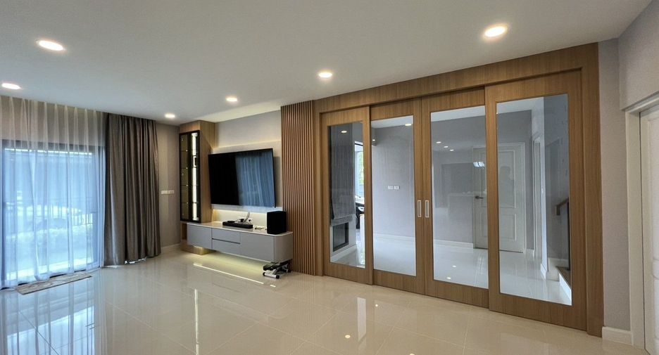 À vendre et à louer 5 chambres maison à Nong Khaem, Bangkok