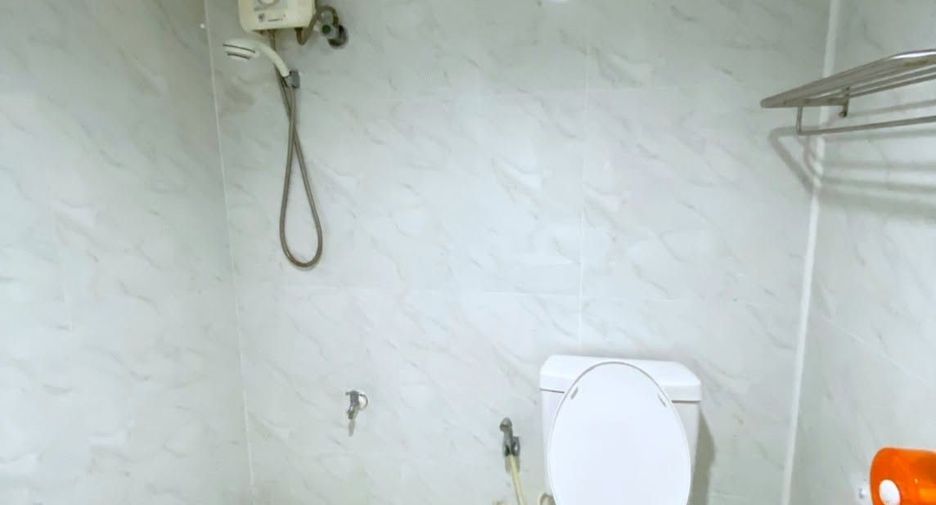 Wohnung zum Kauf mit 1 Zimmer in Huai Khwang, Bangkok