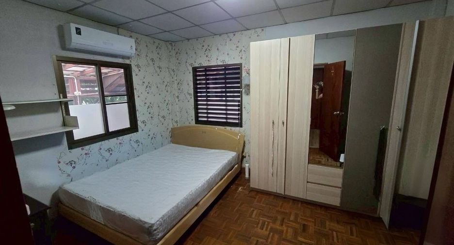 Haus zum Kauf mit 3 Zimmer in Min Buri, Bangkok