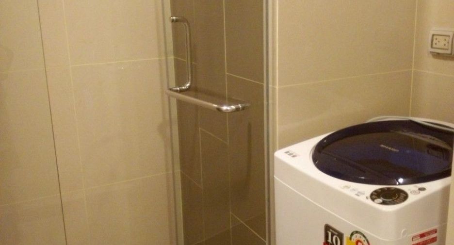 For rent studio condo in Phaya Thai, Bangkok