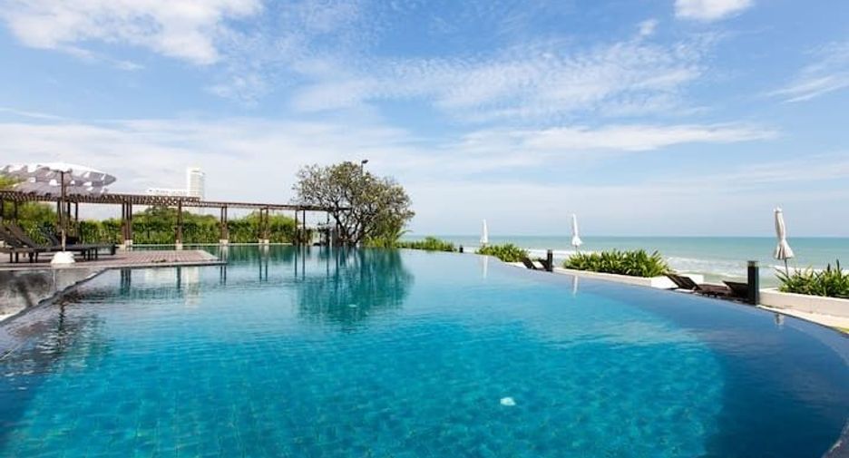 For sale 4 bedrooms villa in Cha Am, Phetchaburi