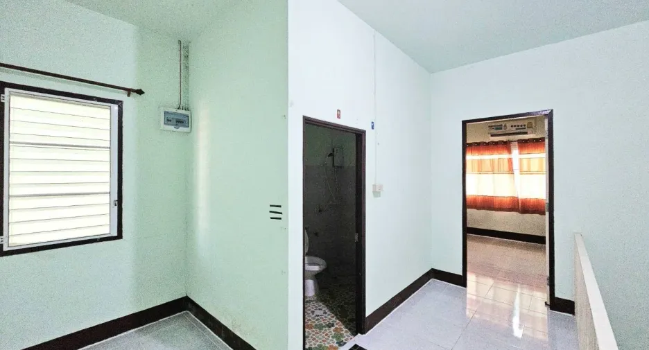 For rent 3 bedrooms house in Mueang Chiang Rai, Chiang Rai