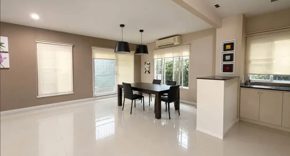 出租 3 卧室 独立屋 在 Pak Kret, Nonthaburi