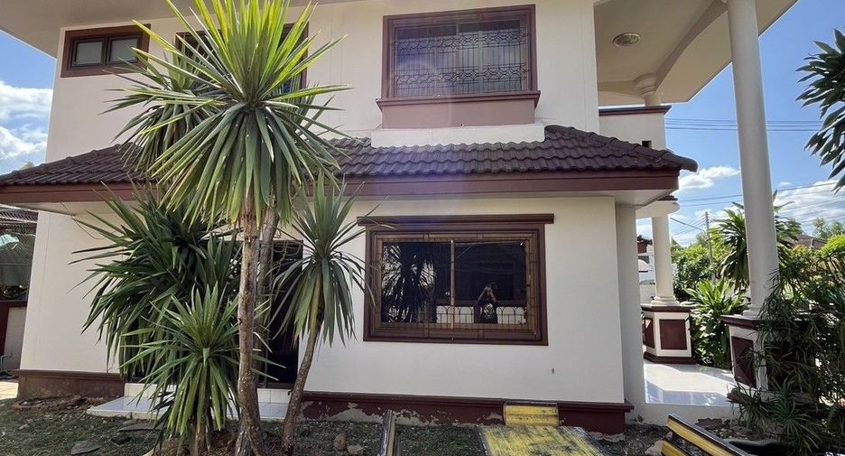 For sale 3 bedrooms house in San Kamphaeng, Chiang Mai