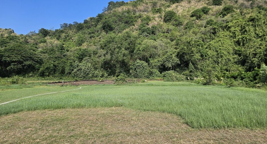 出售 土地 在 Cha-Am, Phetchaburi