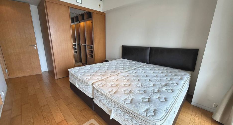 For sale 2 bedrooms condo in Sathon, Bangkok