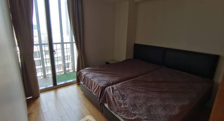 For sale 2 bedrooms condo in Sathon, Bangkok