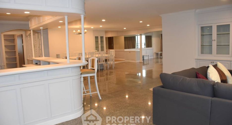 For sale 5 ベッドルーム condo in Watthana, Bangkok
