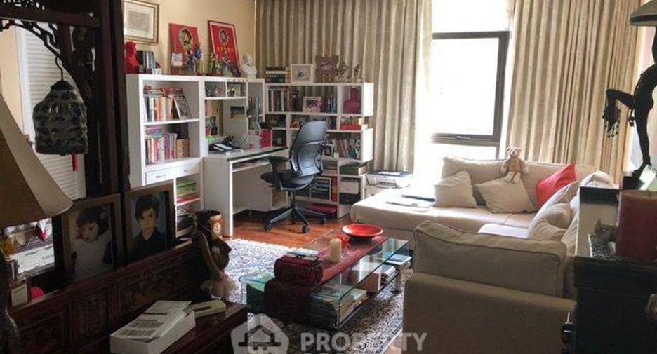 For sale 3 bedrooms condo in Watthana, Bangkok