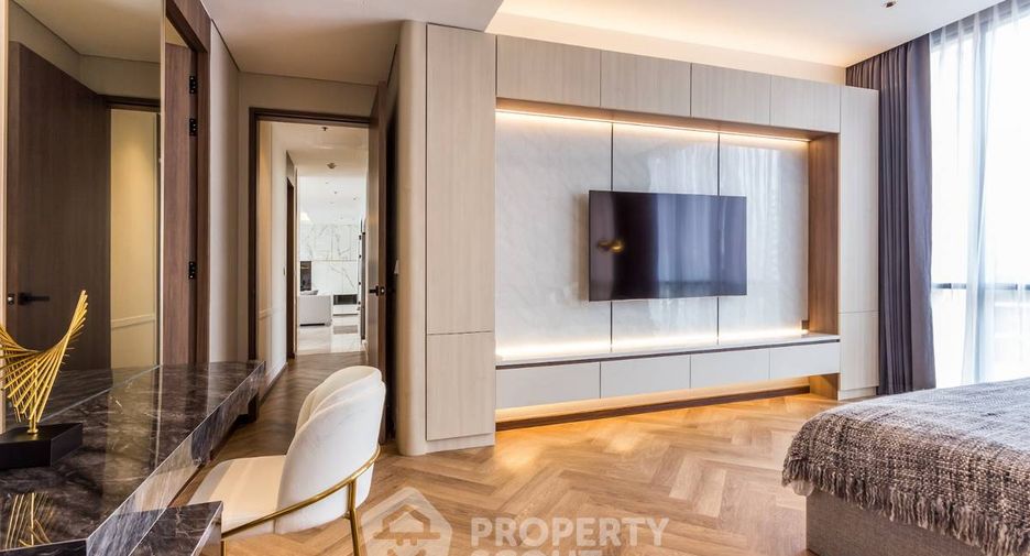 Condo en alquiler de 3 habitaciones en Watthana, Bangkok