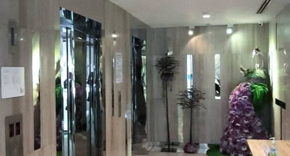 For rent 2 bedrooms condo in Khlong San, Bangkok