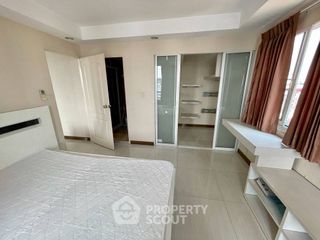 Condo en venta de 2 habitaciones en Huai Khwang, Bangkok