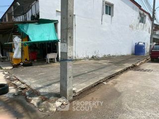 For sale 4 bedrooms townhouse in Mueang Chon Buri, Chonburi