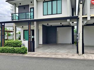 For sale 3 bedrooms house in Mueang Chon Buri, Chonburi