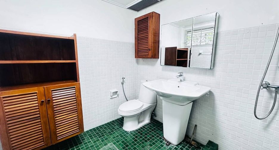 For sale 2 bedrooms condo in Bang Saray, Pattaya