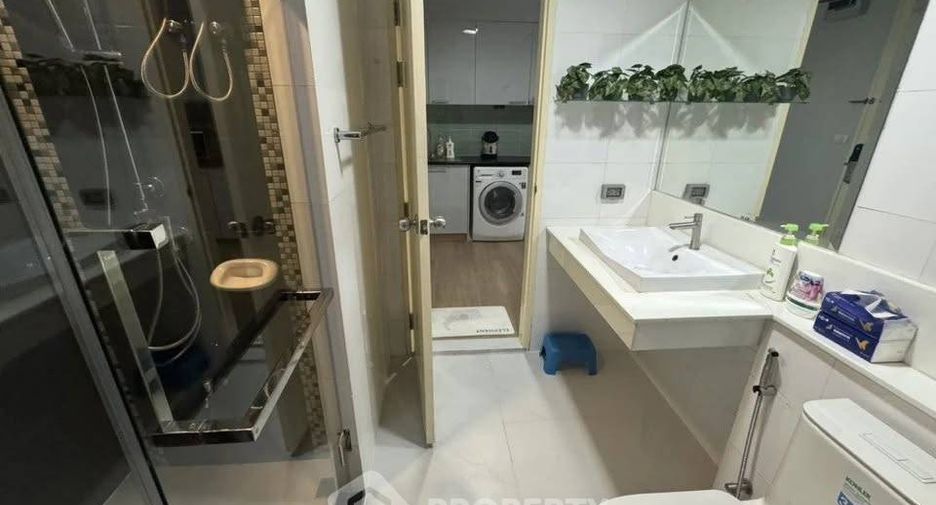 For sale 1 bed condo in Watthana, Bangkok