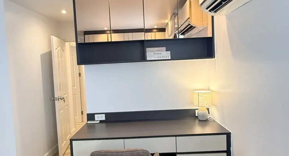 For sale 2 bedrooms condo in Yan Nawa, Bangkok