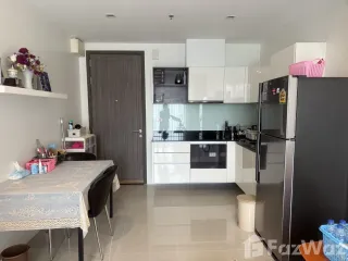 For sale 2 bedrooms condo in Huai Khwang, Bangkok