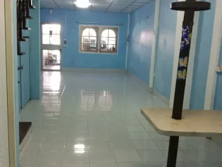 出售 2 卧室 联排别墅 在 Phra Khanong, 曼谷