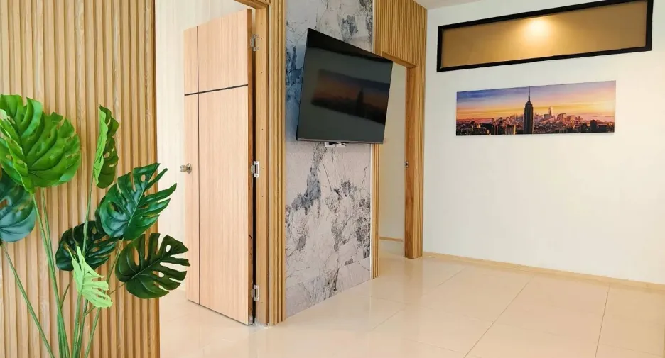 For sale 3 bedrooms condo in Jomtien, Pattaya