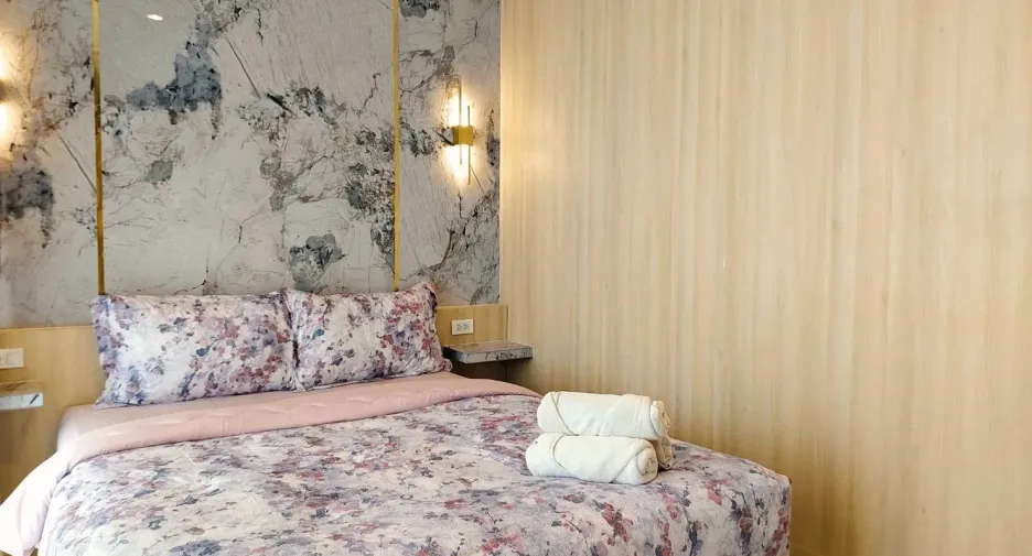 For sale 3 bedrooms condo in Jomtien, Pattaya