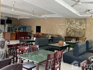 Local comercial en venta de 4 habitaciones en Bang Lamung, Chonburi