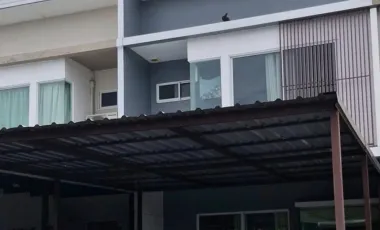 For rent 2 bedrooms townhouse in Bang Bo, Samut Prakan