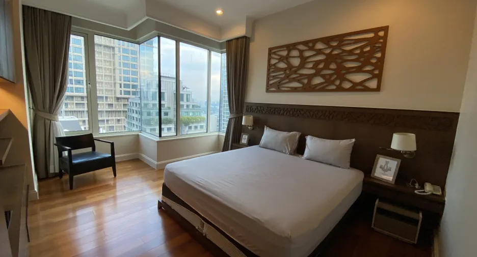 For rent 2 bedrooms condo in Pathum Wan, Bangkok