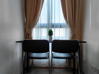 Condo en alquiler de 1 habitaciones en Thon Buri, Bangkok