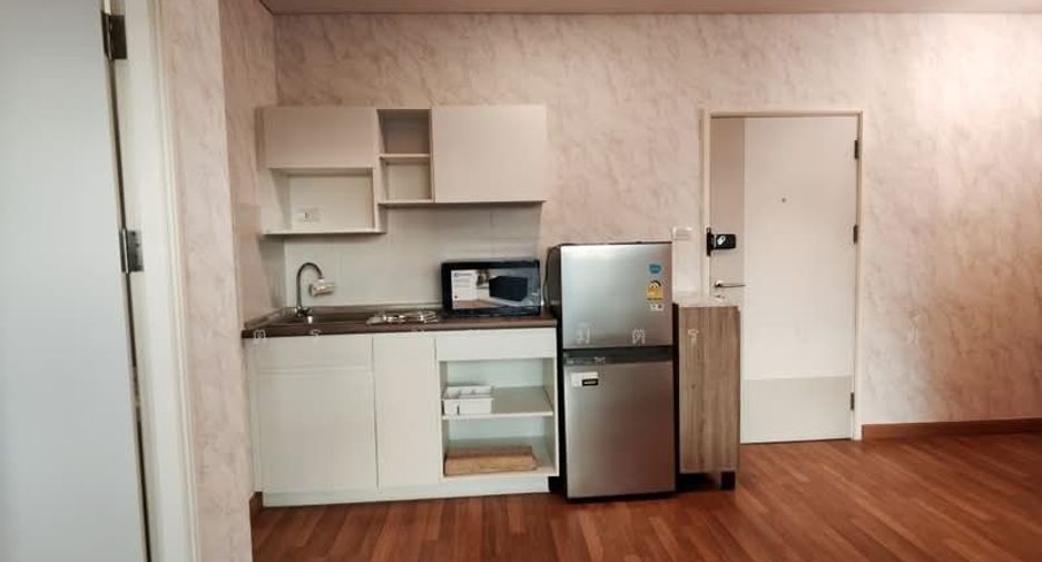 For sale 2 bedrooms condo in Yan Nawa, Bangkok