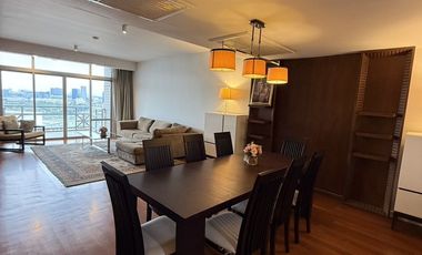 For rent 2 bedrooms condo in Pathum Wan, Bangkok
