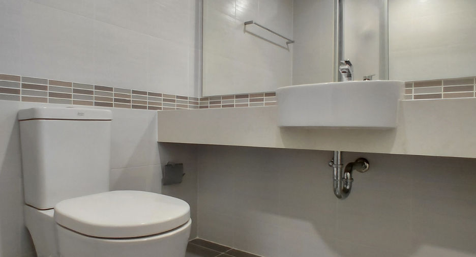 For rent 2 bedrooms condo in Taling Chan, Bangkok