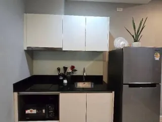 For rent 1 bed condo in Huai Khwang, Bangkok