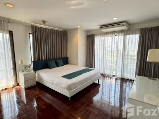 For sale 3 bedrooms apartment in Watthana, Bangkok