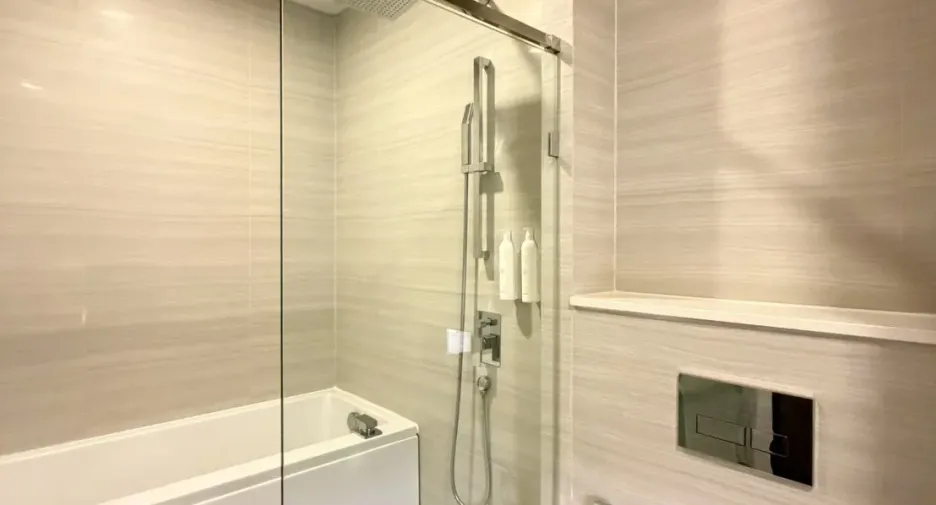 Wohnung zur Miete mit 2 Zimmer in Watthana, Bangkok