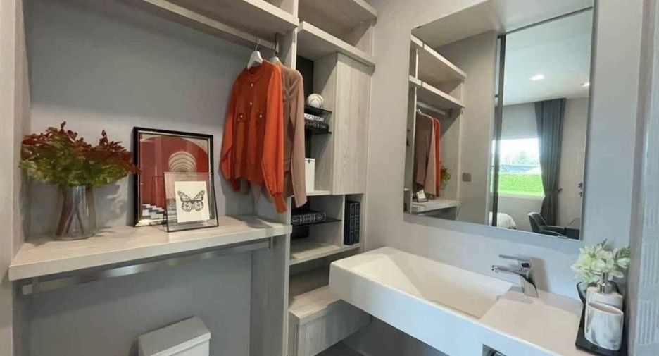 For rent 4 bedrooms house in Mueang Phuket, Phuket