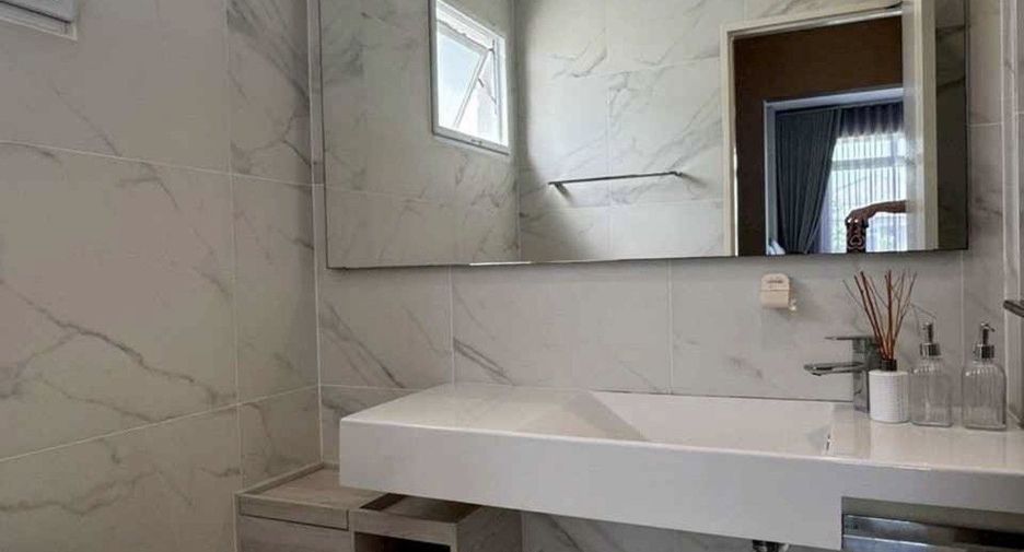 For rent 4 bedrooms house in Mueang Phuket, Phuket
